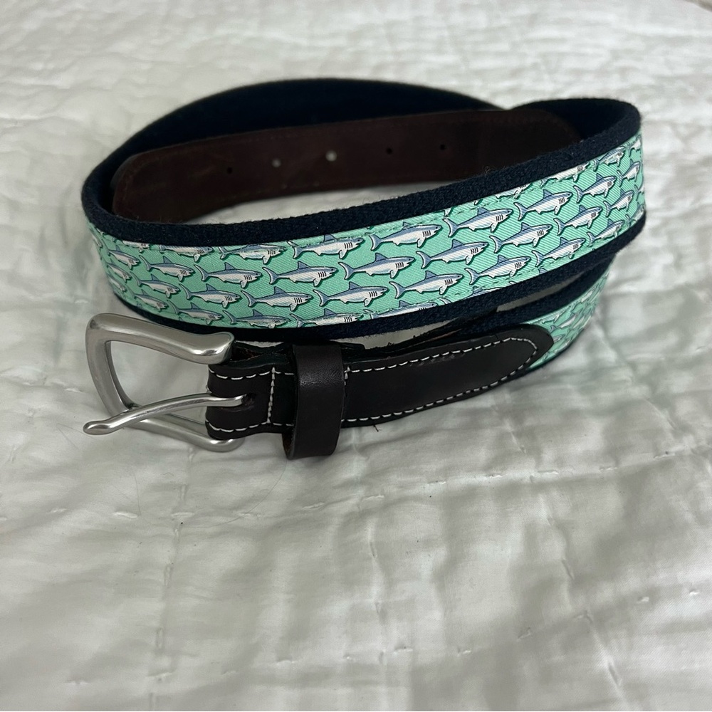 Vineyard Vines Black and Green Belts